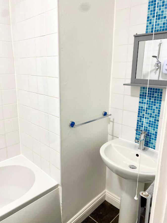 Torquay, 2 Bedrooms, Sleep 6, Free Parking, Torbay Экстерьер фото